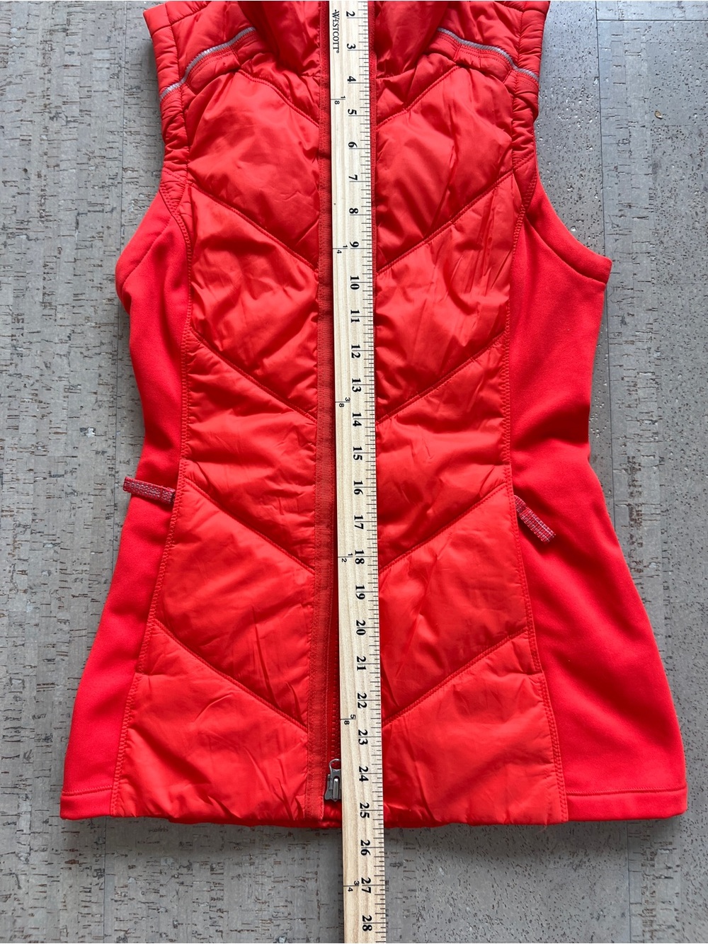 Athleta PrimaLoft Insulated Vest Womens XXS Coral Full Zip Stretch Running - Picture 10 of 10